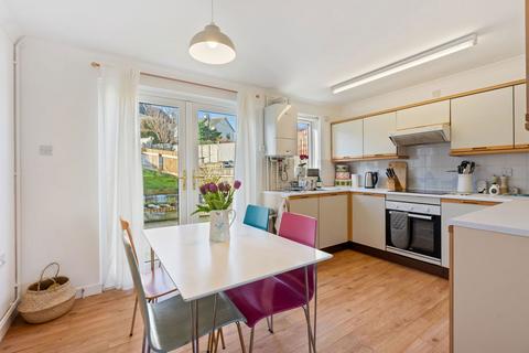 5 Fernleigh Crescent, Wadebridge, PL27 7JJ