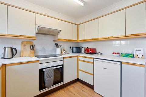 5 Fernleigh Crescent, Wadebridge, PL27 7JJ