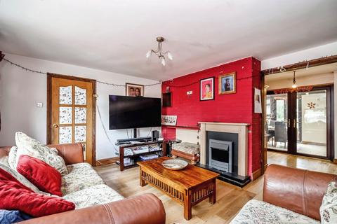 3 bedroom semi-detached house for sale, Spring Road, Bedford MK42