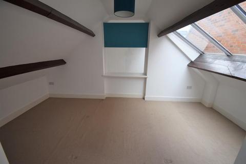 2 bedroom flat to rent, Howardsgate, Welwyn Garden City