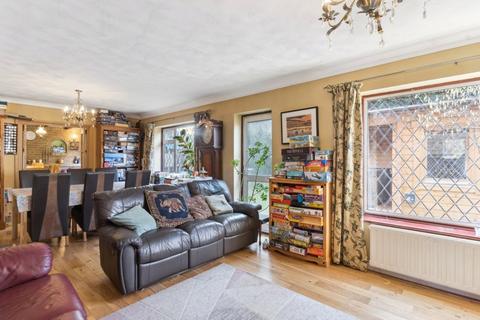 5 bedroom detached house for sale, Bellamy Close, Ickenham, UB10