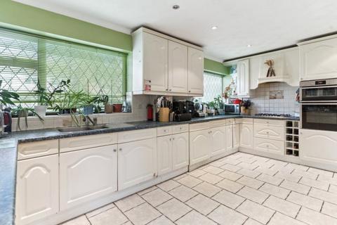 7 Bellamy Close, Ickenham, Uxbridge, UB10 8SJ