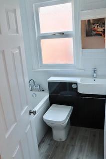 4 bedroom semi-detached house to rent, (4 BED) Hawksworth Road, West Bridgford NG2