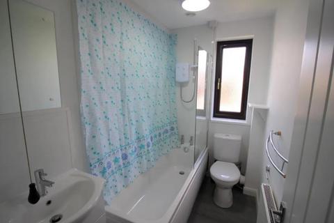 3 bedroom semi-detached house to rent, Lace Street, Nottingham NG7