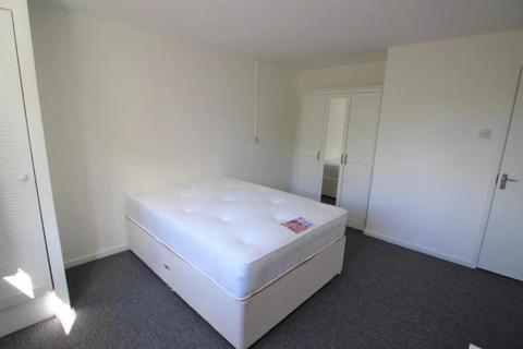 3 bedroom semi-detached house to rent, Lace Street, Nottingham NG7