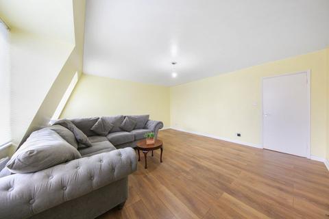 3 bedroom apartment to rent, Herga Court, Harrow On The Hill , HA1