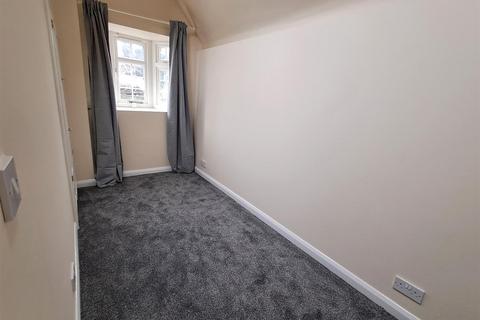 4 bedroom house to rent, Windmill Street, Bushey Heath WD23