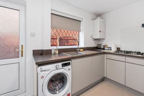 37 Dundee Close, Fearnhead, Warrington, WA2 0UJ
