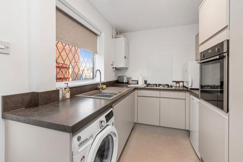37 Dundee Close, Fearnhead, Warrington, WA2 0UJ