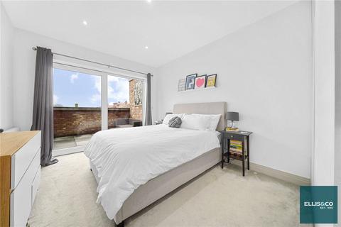 1 Adams Close, London, N3 1DY