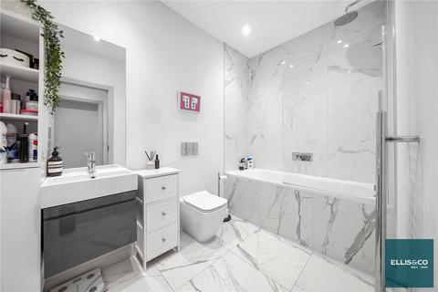 1 Adams Close, London, N3 1DY