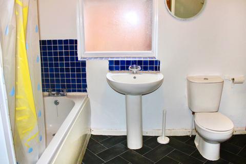 1 bedroom in a house share to rent, Kimberley Road, Rugby CV21