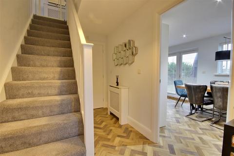 3 bedroom semi-detached house for sale, Mulberry Avenue, Beverley