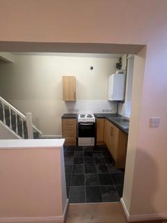 2 bedroom end of terrace house to rent, Cutler Lane, Bacup OL13