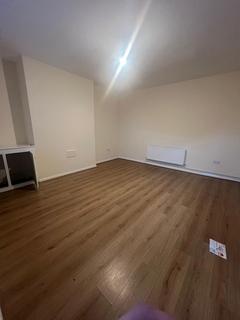 2 bedroom end of terrace house to rent, Cutler Lane, Bacup OL13