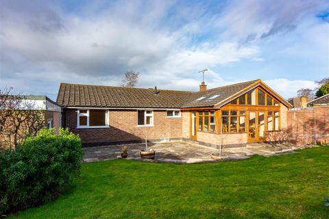 3 bedroom detached bungalow for sale, 1 Ravensholme, Wightwick, Wolverhampton, WV6 8DX