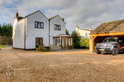 4 bedroom detached house for sale, Melton Road, Hickling Pastures, Melton Mowbray