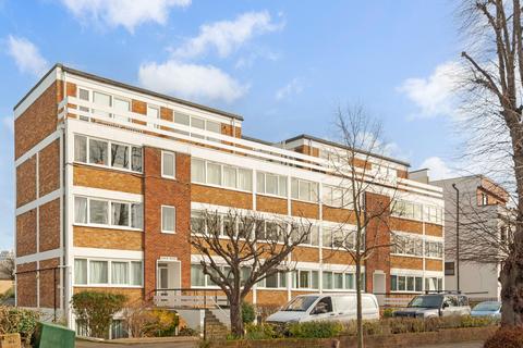 1 bedroom penthouse for sale, Heron House, Church Grove, Hampton Wick, Kingston upon Thames KT1