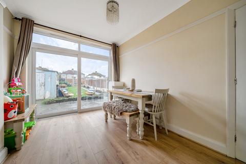 12 Keith Avenue, Sutton At Hone, Dartford, DA4 9HH