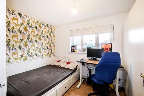 27 Torbitt Way, Ilford, IG2 7TA