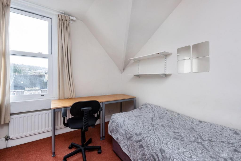 9 Pulteney Gardens, Bath, BA2 4 HG-8.jpg