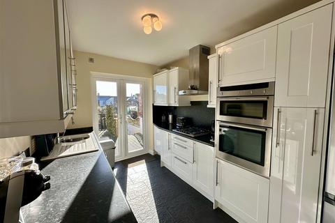 125 Longfield Road, Darlington, DL3 0HS