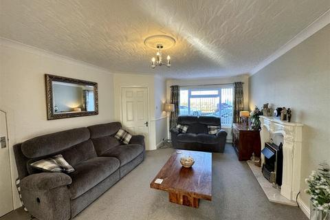 125 Longfield Road, Darlington, DL3 0HS