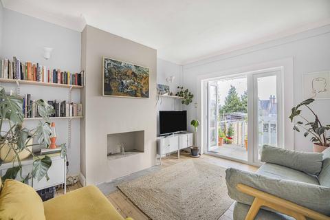 2 Blythe Close, London, SE6 4UW