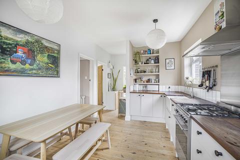 2 Blythe Close, London, SE6 4UW