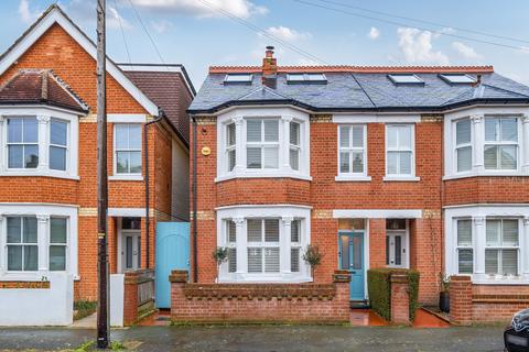 6 Cedar Road, Weybridge, KT13 8NY