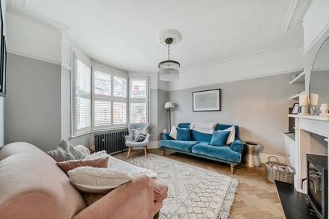 6 Cedar Road, Weybridge, KT13 8NY