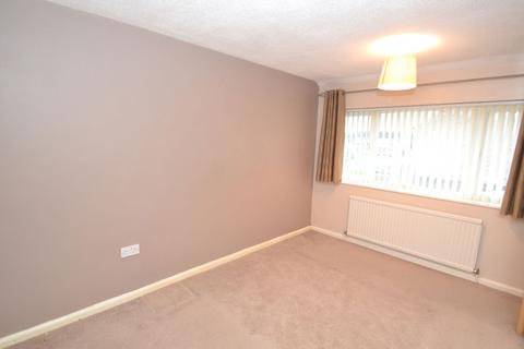 3 bedroom terraced house to rent, Colne Close, Corby NN17