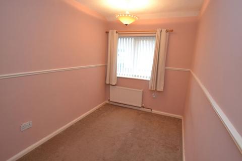 3 bedroom terraced house to rent, Colne Close, Corby NN17