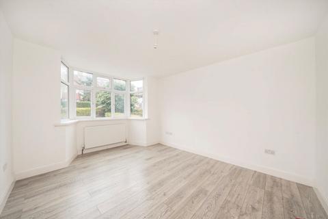 undefined, River Way, Twickenham TW2