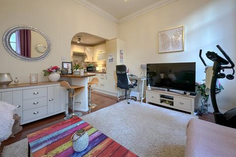 1 bedroom flat for sale, Riverside Court, Victoria Road, Saltaire, Shipley, BD18