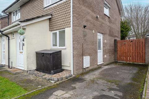 156 Castle Lea, Caldicot, NP26 4HS