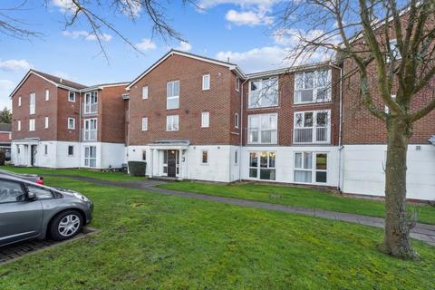 2 bedroom apartment for sale, Tayfield Close, Ickenham, UB10