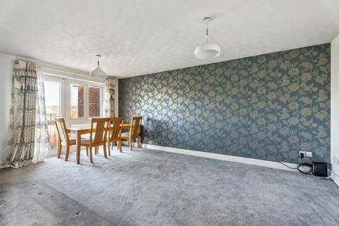 2 bedroom apartment for sale, Tayfield Close, Ickenham, UB10