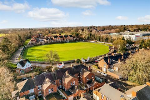 3 bedroom townhouse for sale, South Terrace, Darlington