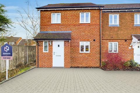 3 bedroom end of terrace house for sale, Red Admiral Crescent, Iwade, Sittingbourne, Kent, ME9 8XF