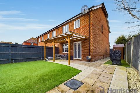 3 bedroom end of terrace house for sale, Red Admiral Crescent, Iwade, Sittingbourne, Kent, ME9 8XF