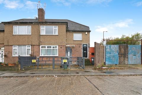 2 bedroom maisonette for sale, Shelbourne Road, London N17