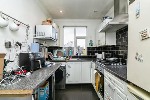 2 bedroom maisonette for sale, Shelbourne Road, London N17