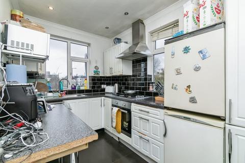 2 bedroom maisonette for sale, Shelbourne Road, London N17