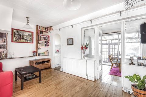 45 Appledore Avenue, Ruislip, HA4 0UT