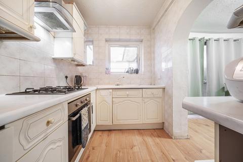45 Appledore Avenue, Ruislip, HA4 0UT