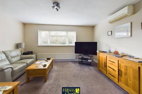 1 bedroom apartment for sale, Bourne Avenue, Basildon, Essex, SS15