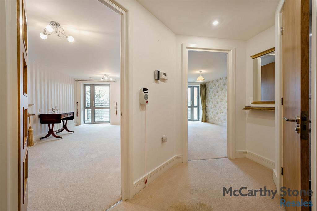 8680715-interior02-800.jpg