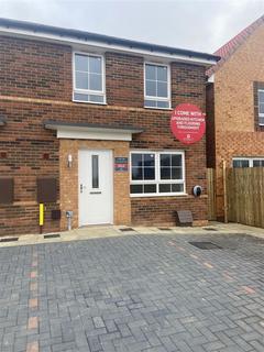 3 bedroom house to rent, Wellington Avenue, New Waltham, GRIMSBY