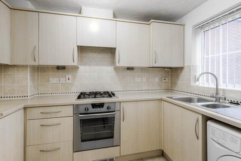 71 Foxholes Close, Deanshanger, Milton Keynes, MK19 6HA